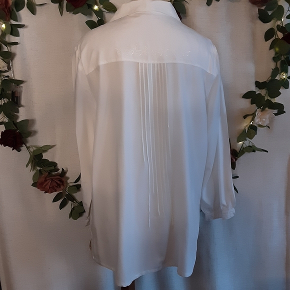 "Nomadic Traders" Shirt - Picture 4 of 6